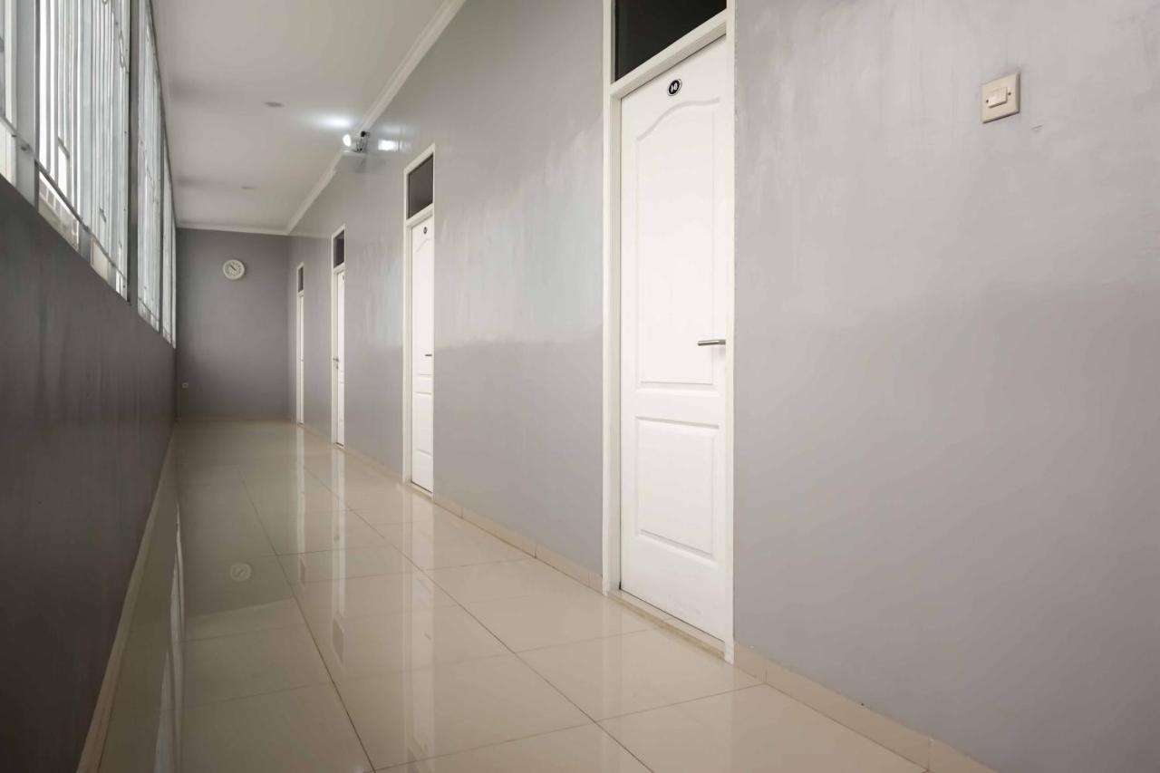 Omah Kalimosodo Mitra Reddoorz Near Stasiun Malang Kota Baru Hotel Exterior foto